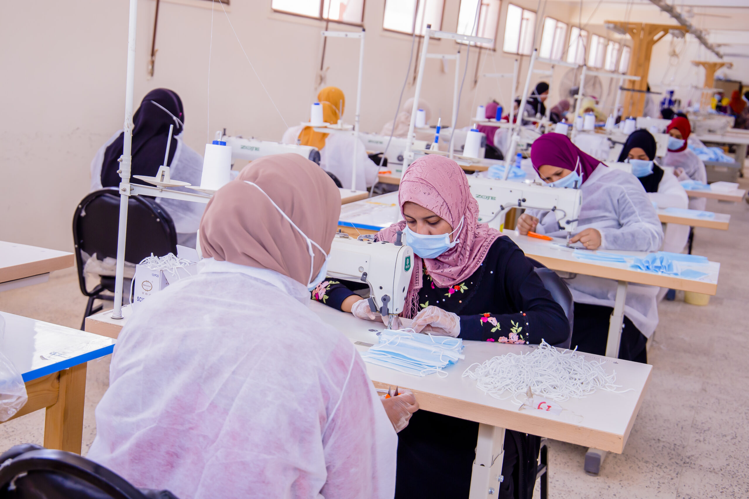 جهينه تشارك بحملة” كمامة” للحد من تفشي فيروس كورونا بمحافظة قنا